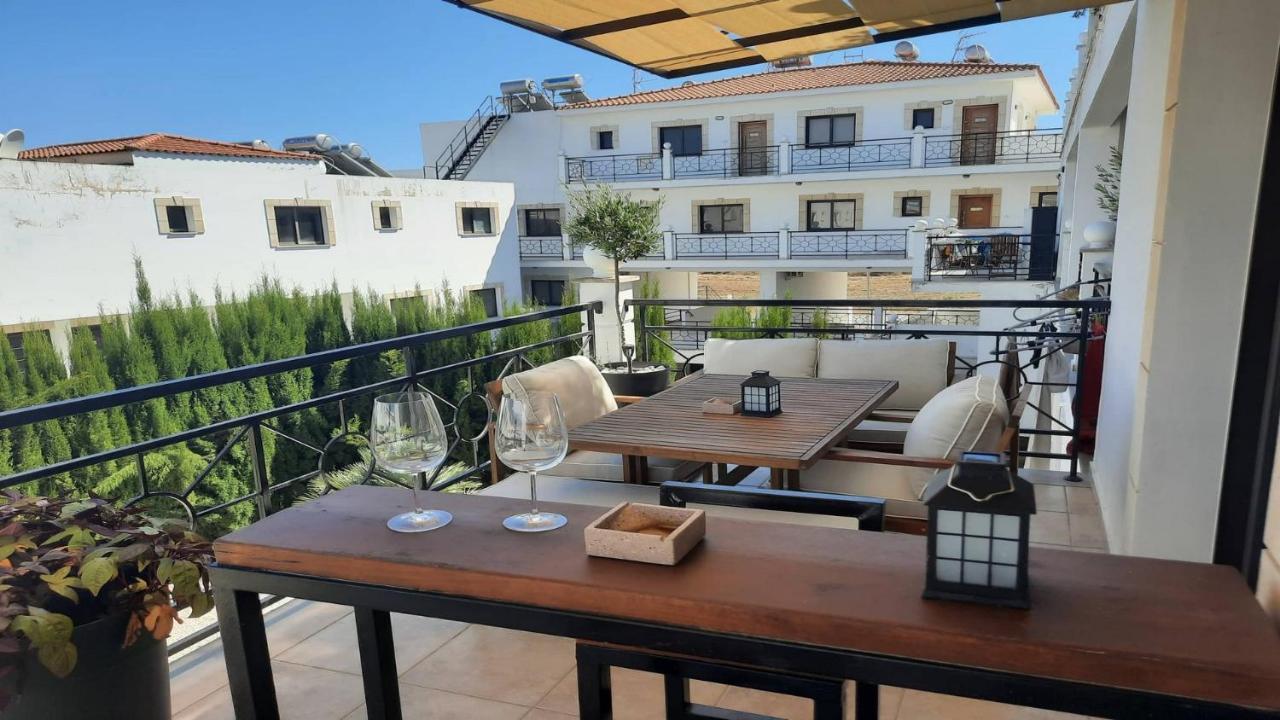 Paramount Gardens Resorts C201 Larnaca Exteriör bild